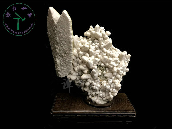 大燕尾雙晶-45x35x15cm----福建，三明